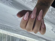 Маникюр, педикюр