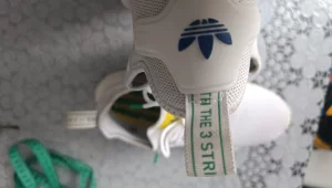 Продам мужские кроссовки Adidas