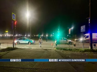 Утром 1 декабря на привокзальной площади Renault наехал на женщину. ГАИ ищет свидетелей