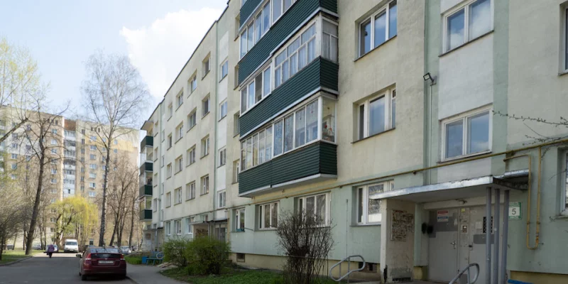 В Беларуси хотят разрешить новым собственникам выселять прежних жильцов. Но есть пару нюансов