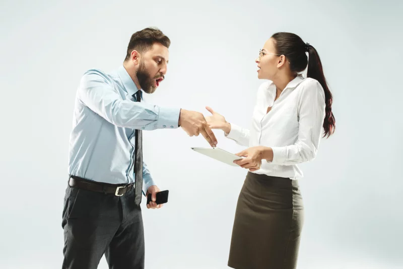 Трудовые споры: имеют ли право штрафовать работника?