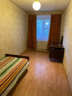 3-х комнатная квартира на длительный срок площадь Ленина