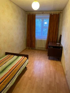 3-х комнатная квартира на длительный срок площадь Ленина