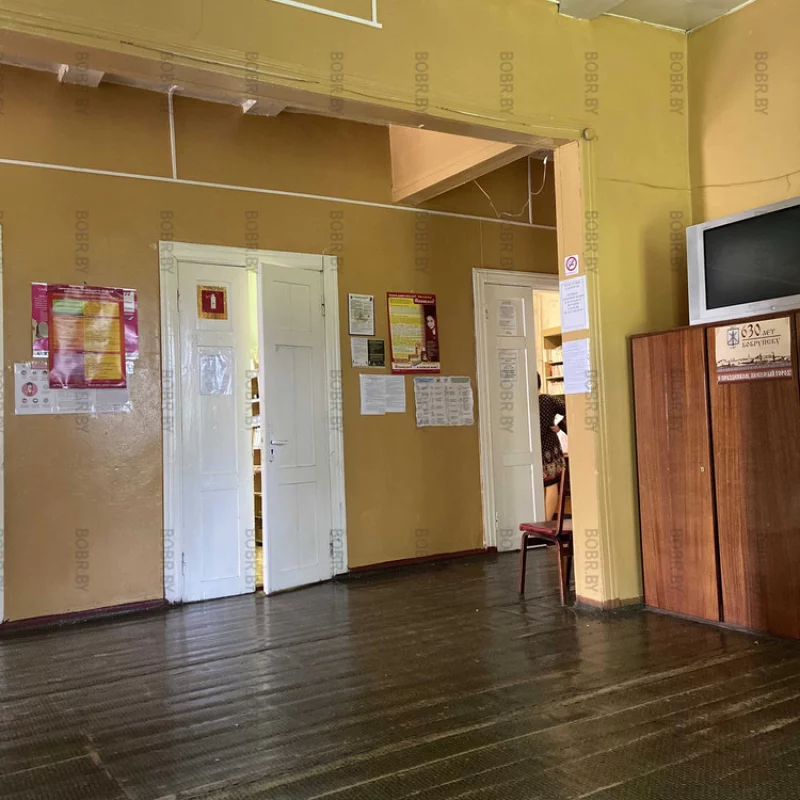 Титовская поликлиника так и блещет красотой