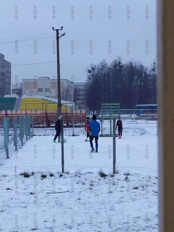 Зимний футбол