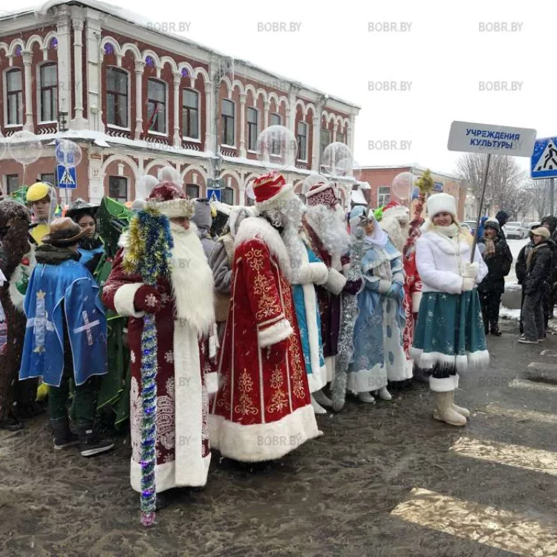 Шествие дедов Морозов