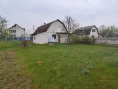 Продам дом с участком в 25 соток 50 000 б.р