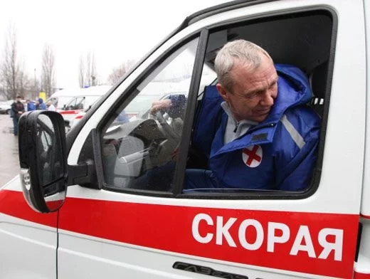 Водитель! Уступи дорогу спецтранспорту!