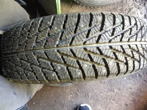 Резина зимняя.р 16.и р15