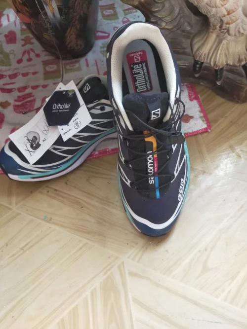 Продам кроссовки SOLOMON