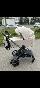 Продам коляску LUXMOM +шезлонг в подарок
