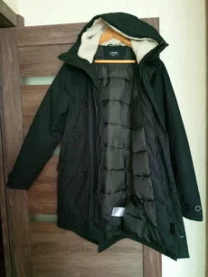 Продам куртку зимнюю.