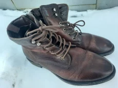 продам ботинки 42 размер