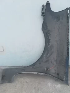 Крыло рено сандеро