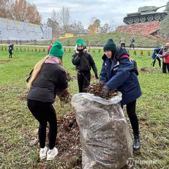 Молодежь «Белшины» навела порядок в Киселевичах