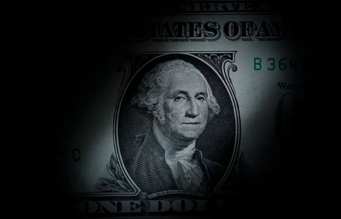 Что с долларом в «черную пятницу»? Смотрим курсы валют