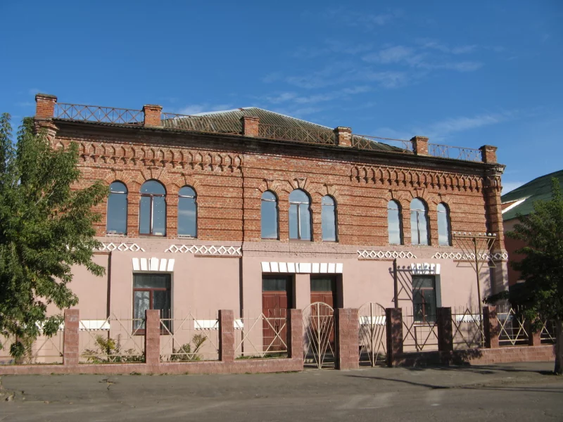 Тематические экскурсии, еврейский дворик: едем в синагогу в Бобруйске