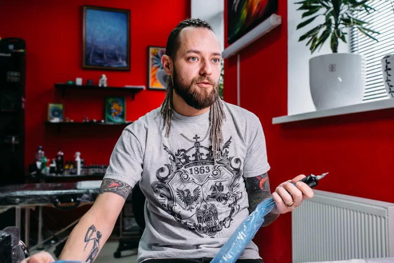 «Я хочу твою работу». Тату-мастер