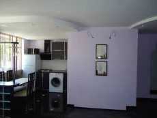 2-ух комнатная квартира VIP класса на площади Ленина