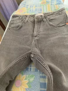 Продам женские фирменные джинсы