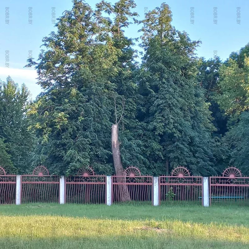 Памятник крепким хозяйственникам