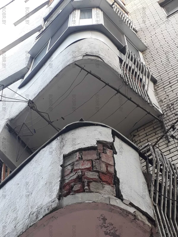 Жкх 13 (балкончик у банка втб , социалистическая 115)
