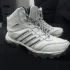 Кроссовки