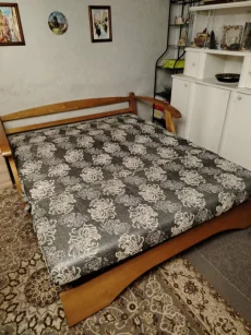 Диван