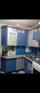 Кухню угловую Blue metallic с мойкой кранами