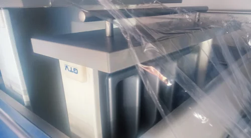 Кухню Угловую Blue metallic с мойкой кранами