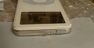 Apple iPod nano 1st Generation белый (2 GB) A1137