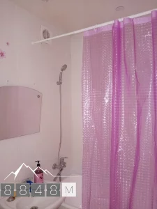 Двухкомнатная второй этаж