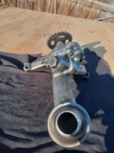 Насос масляный к Mercedes Sprinter, 1997г, 2.3 дизель 601 мотор