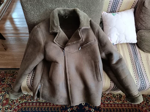 Продам зимнюю куртку р.52-54 рост 182