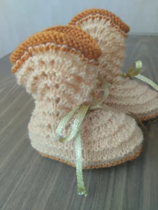 Красивые пинетки для малыша по 7 рублей. телефон 8029-139-21-30