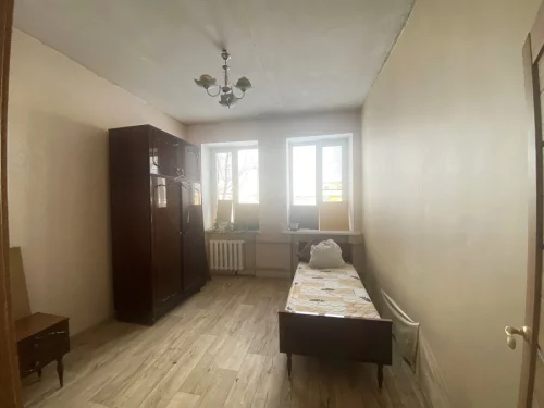 Просторная 2-комнатная квартира в авиагородке по ул. Ковзана, 38.