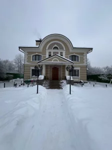 Элитный коттедж в городе Бобруйске