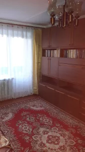 1-комн.квартиру (хрущевка) в районе роддома