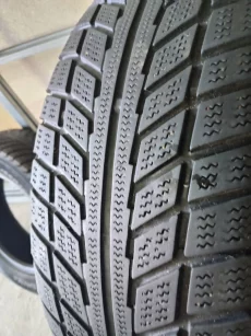 Шины зимние 215/65 R16