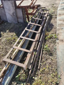 Стеллажи, лист, трубы б/у