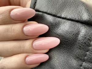 Маникюр в центре города