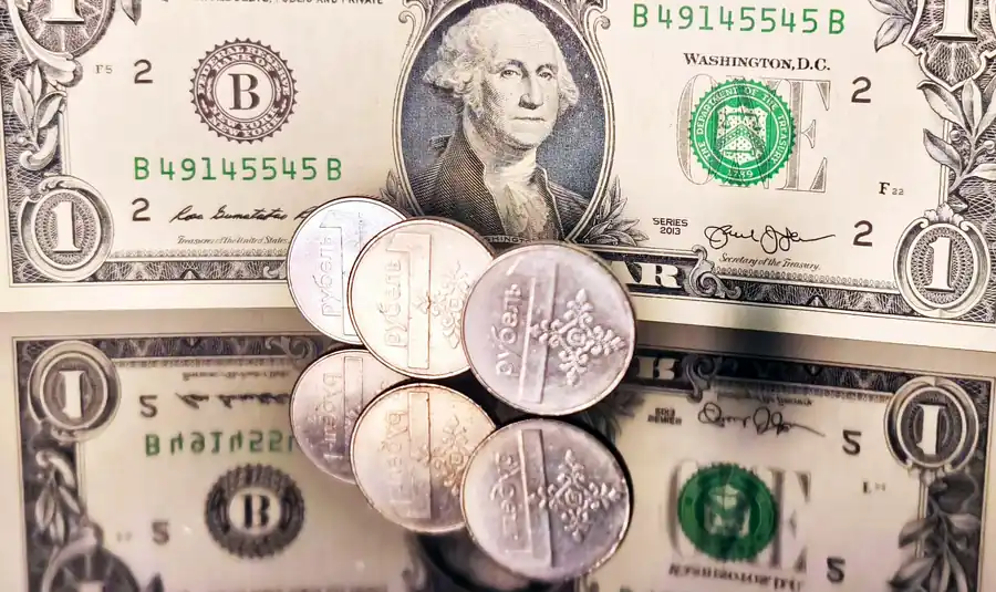 Доллар продолжает укрепляться