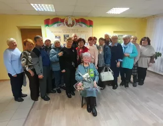 В 70 лет – к перу: Таисия Худовец из Бобруйска доказала, что творчеству возраст не помеха