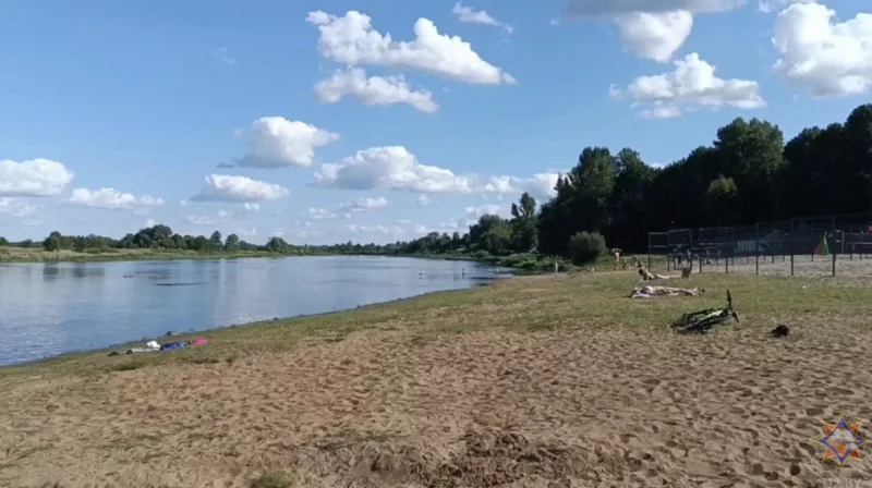 На Березине в Бобруйске спасли двух купальщиков