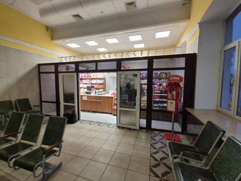 на ж.д.вокзале открылся магазин Красного пищевика