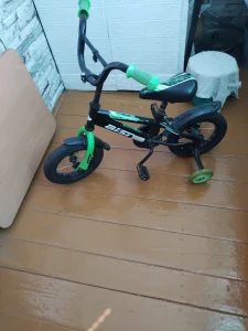 Детский велосипед в хорошем состоянии