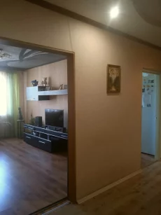 4-комн. квартира по ул. Ульяновской рядом с ТЦ Корона. 45000 у.е