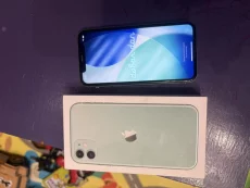 Продам айфон