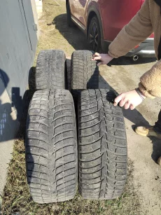 Комплект шин