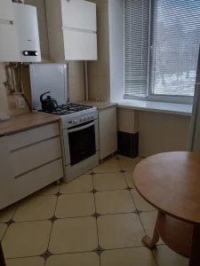 Двухкомнатная второй этаж